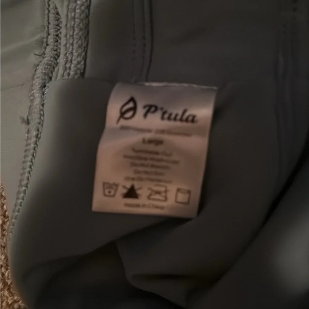 Ptula Active legging and bra set - Picture 4 of 5